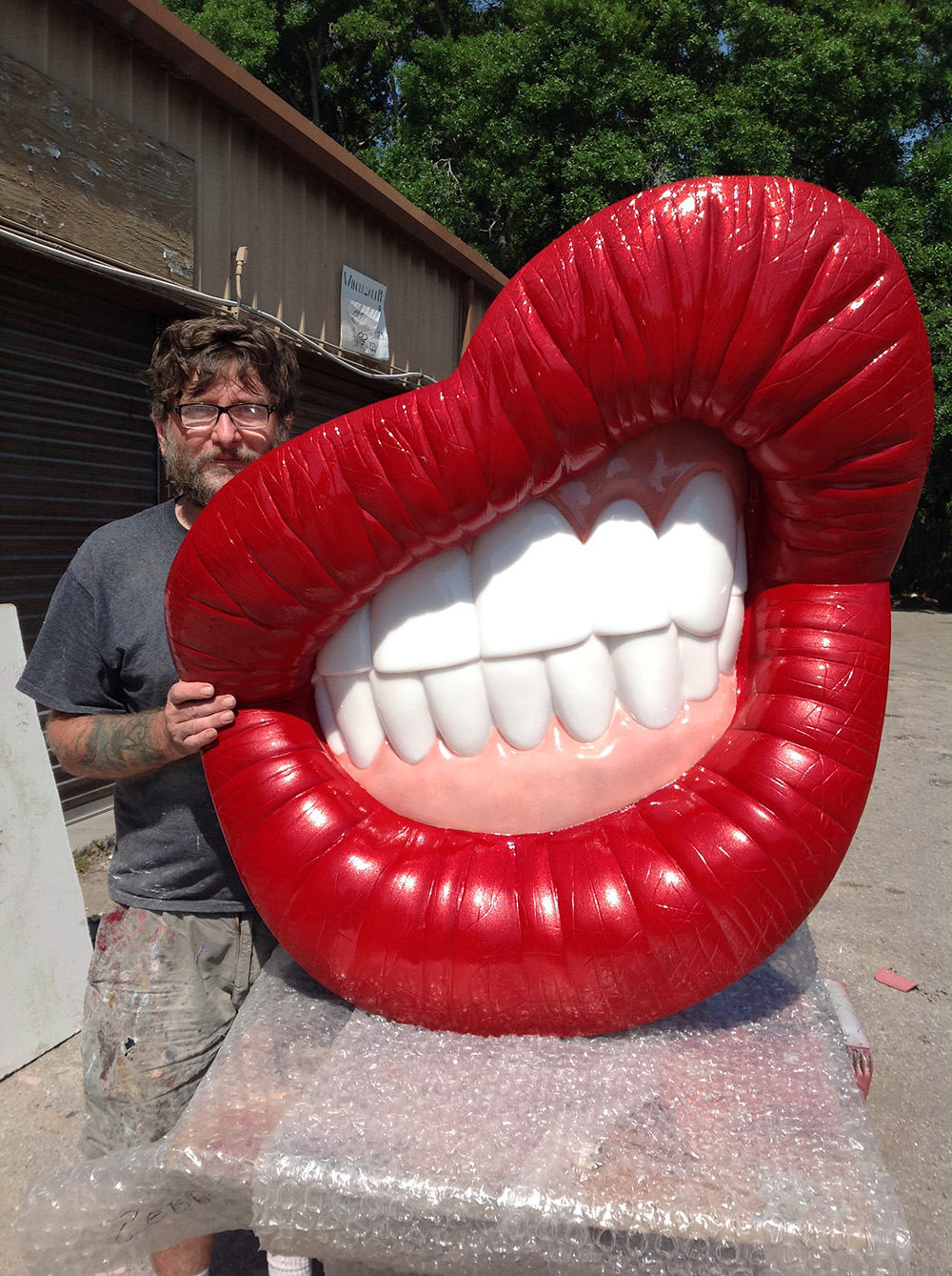 Giant Lipsex Now Available!!!!
